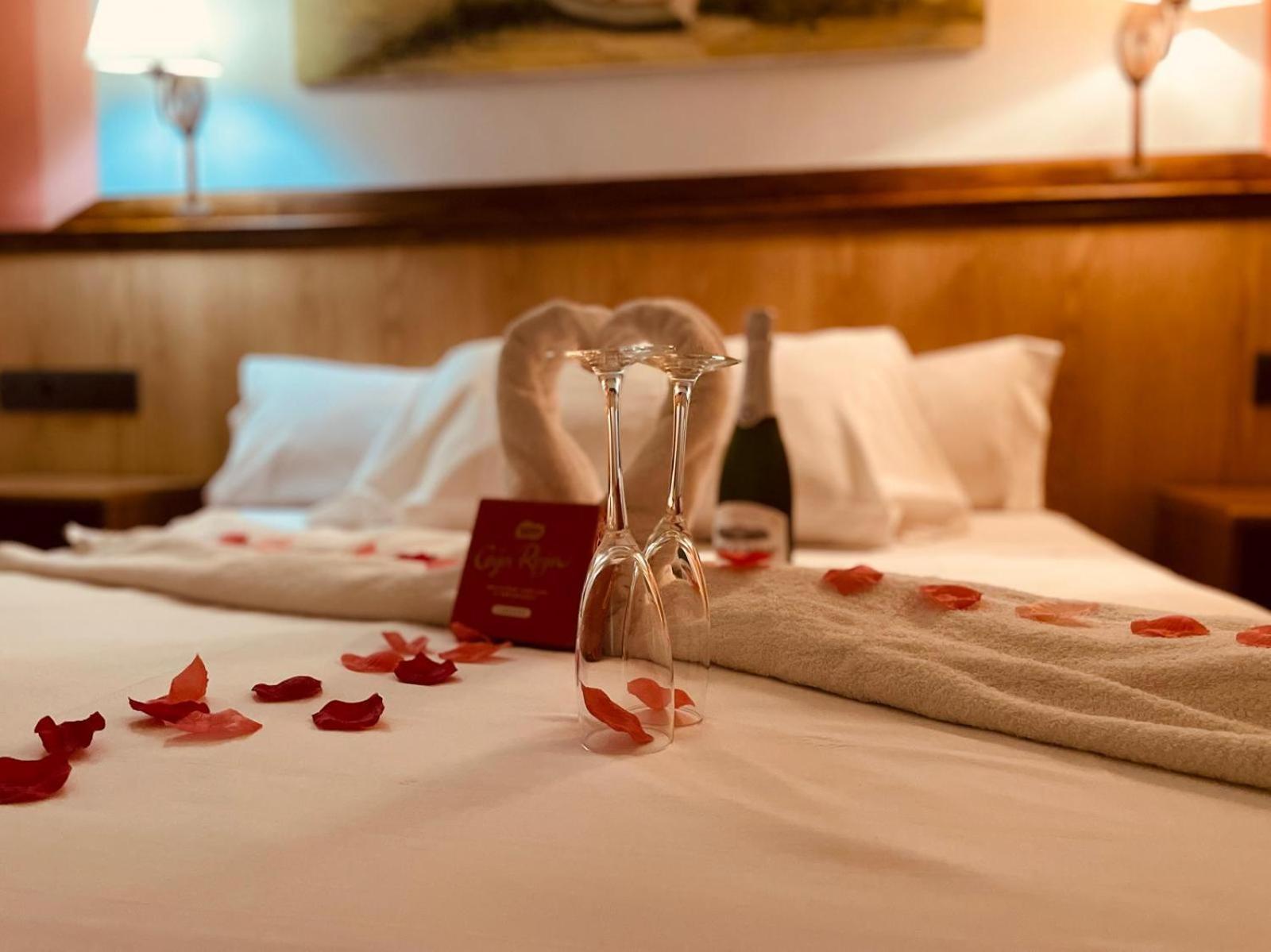 Hotel Pinomar Ел Пуерто де Санта Мария Екстериор снимка
