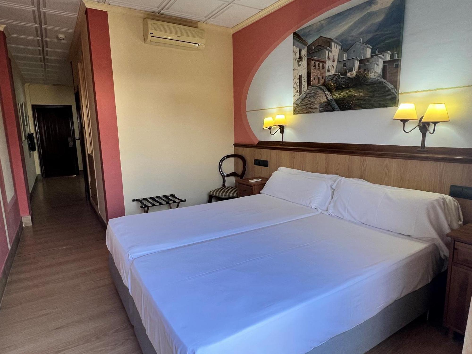 Hotel Pinomar Ел Пуерто де Санта Мария Екстериор снимка
